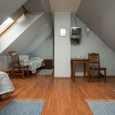 Sangaste Rukki Maja Guesthouse Номер фото